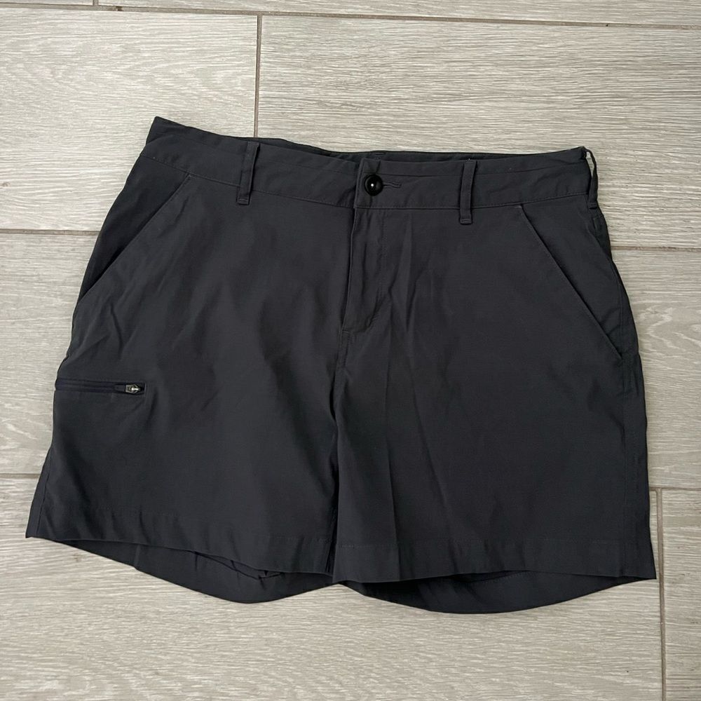 Marmot raina shorts 5” Size 8 Dark Gray